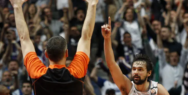 SERGIO LLULL DURANTE EL PARTIDO DE BALONCESTO REAL MADRID-OLYMPIACOS DE LA EUROLIGA 2013 / 2014
25/04/2014
MADRID