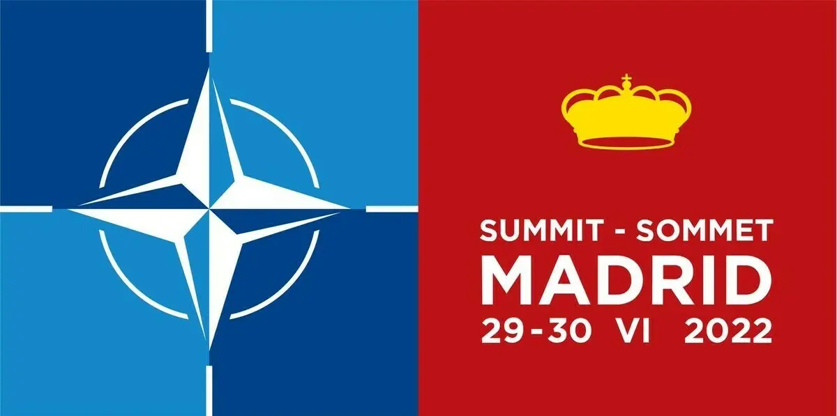 Cartel promocional de la cumbre de la OTAN en Madrid