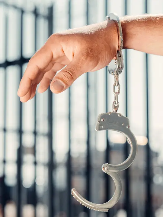 Foto de Kindel Media de Pexels: https://www.pexels.com/es-es/foto/hombre-amor-gente-mujer-7785079/