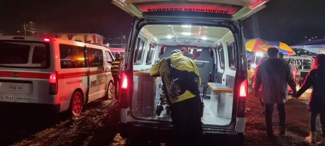 (Imagen: Twitter Bomberos Voluntarios)