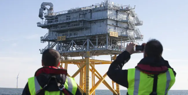 ScottishPower's West of Duddon sands off shore wind farm site.
Pic by Chris James 29/14