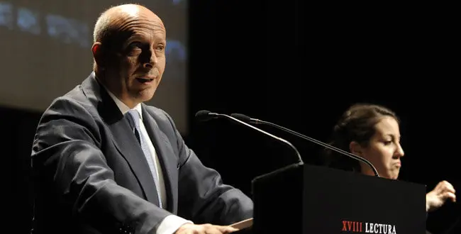 EL MINISTRO JOSE IGNACIO WERT DURANTE LA 18 LECTURA CONTINUADA DE EL QUIJOTE
23/04/2014
MADRID