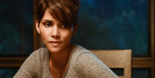 "Extinct" -- EXTANT: CBSâÂÂs new summer series EXTANT is a mystery thriller starring Academy Award-winner Halle Berry as âÂÂMolly Woods,â a female astronaut trying to reconnect with her family after returning from a year in outer space. Her mystifying experiences in space lead to events that will ultimately change the course of human history. EXTANT premieres Wednesday, July 9 (9:00-10:00 PM, ET/PT). Photo: Dale Robinette/CBSé2014 CBS Broadcasting, Inc. All Rights Reserved