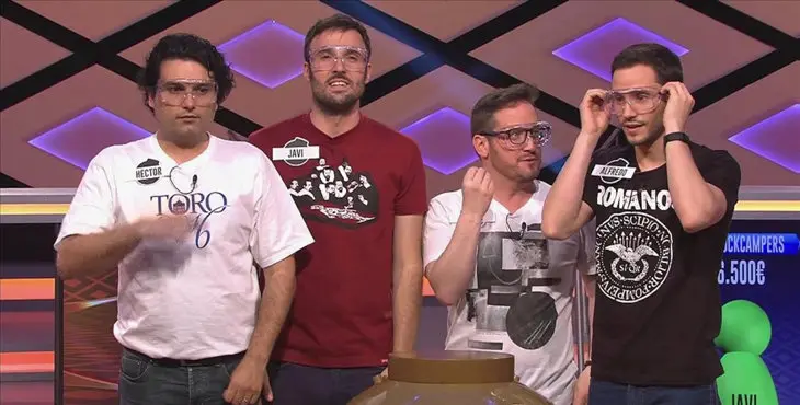 Barcelona 07 06 2016 Television TV Concurso Boom Los Rockcampers del concurso Boom En las dos fotos sin Juanra Bonet van en este orden Hector Miguel Paramio Javier Miralles Ruben Calvo y Alfredo Mayo que son los ganadores manana del concurso Boom que daremos manana miercoles en web a las 8 y en papel el jueves