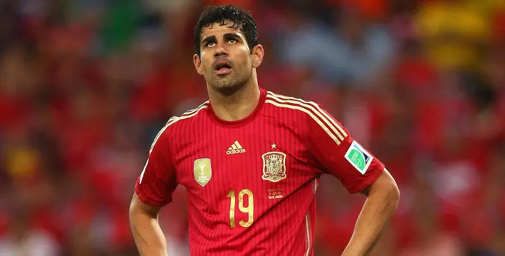 during the 2014 FIFA World Cup Brazil Group B match between Spain and Chile at Maracana on June 18, 2014 in Rio de Janeiro, Brazil.
