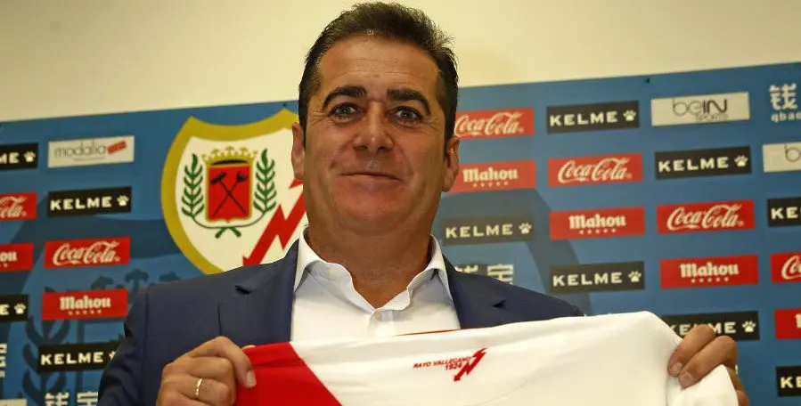 PRESENTACION DE SANDOVAL COMO NUEVO ENTRENADOR DEL RAYO VALLECANO