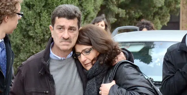 PIPPO BIONDO Y SANTINA DALESSANDRO EN LA EXHUMACION DEL CUERPO DE MARIO BIONDO EN SICILIA
23/12/2013
ITALIA