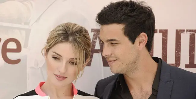 LOS ACTORES MARIO CASAS Y MARIA VALVERDE DURANTE LA PROMOCION DE LA PELICULA " LA MULA "
en la foto : mirando
09/05/2013
MADRID