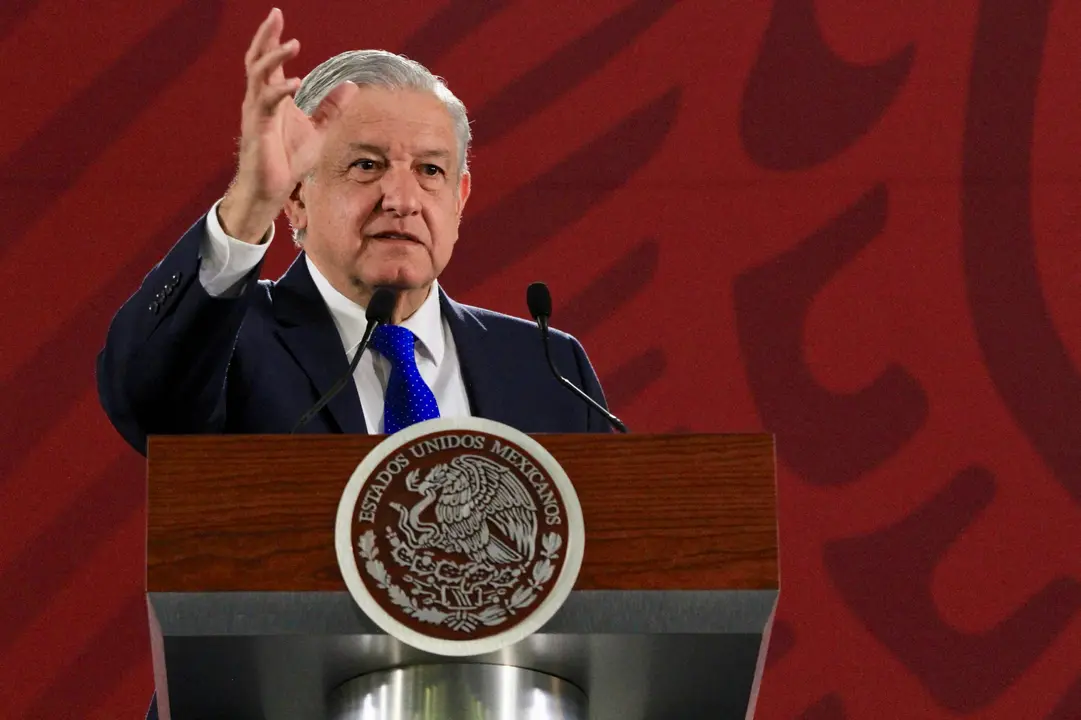 90716022. México, 16 Jul 2019 (Notimex-Javier Lira).- El mandatario Andrés Manuel López Obrador, destacó que se va a rescatar a Pemex con sus trabajadores, pues son fundamentales y entusiastas de sacar adelante a la empresa, y se va a mejorar su situación laboral, sueldos y prestaciones. México, 16 de julio del 2019. NOTIMEX/FOTO/JAVIER LIRA/JLO/POL/4TAT/