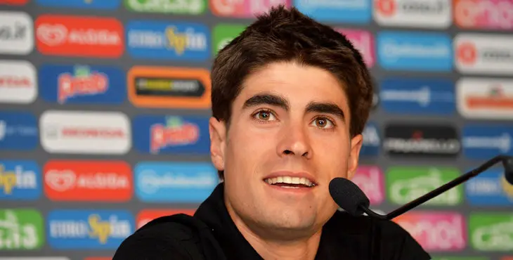 APE01 APELDOORN (HOLANDA) 04/05/2016 .- El ciclista español Mikel Landa, de Team Sky, da una rueda de prensa en el polideportivo de Apeldoorn, Holanda, hoy, 4 de mayo de 2016. La 99 edición del Giro comenzará en la ciudad holandesa el próximo 6 de mayo. EFE/Luca Zennaro