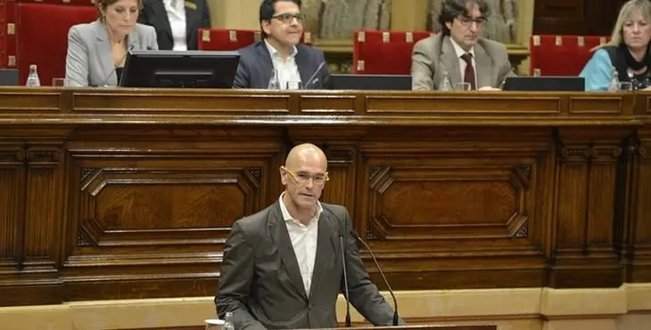 PARA WEB. Pleno para la desconexion y la independencia en el Parlament de Catalunya. FOTO FERRAN SENDRA