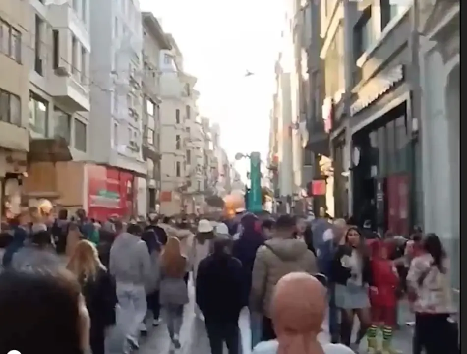 Imagen del atentado en Estambul. Fuente Yeni Safak