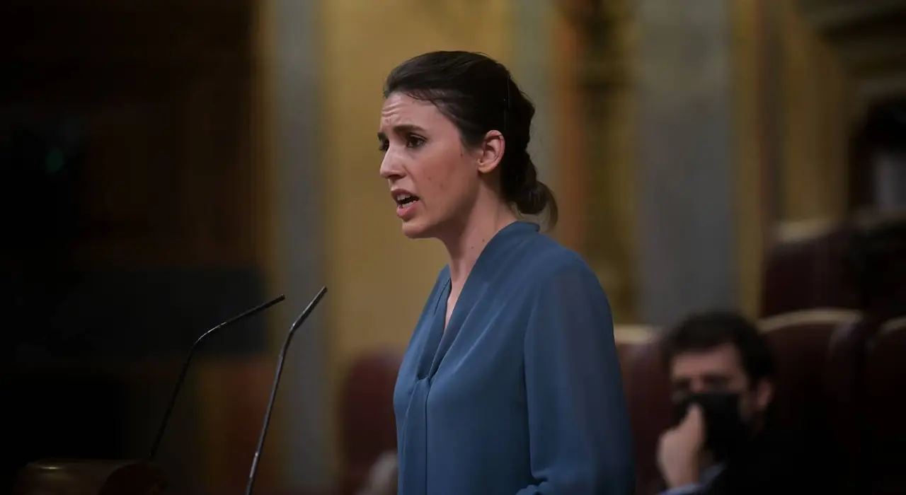 La ministra Irene Montero, durante una intervención en el Congreso de los Diputados