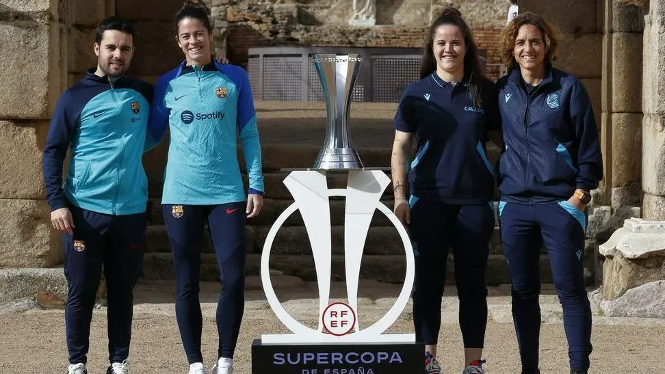 Foto previa a la final de la Supercopa de España | Fuente: Real Sociedad