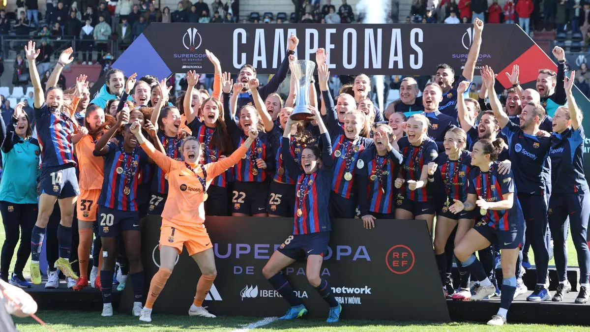 Celebración de la Supercopa de España Femenina | Fuente: FC Barcelona