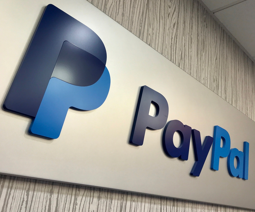 Paypal Sign, company logo. Location unknown - September 18, 2019