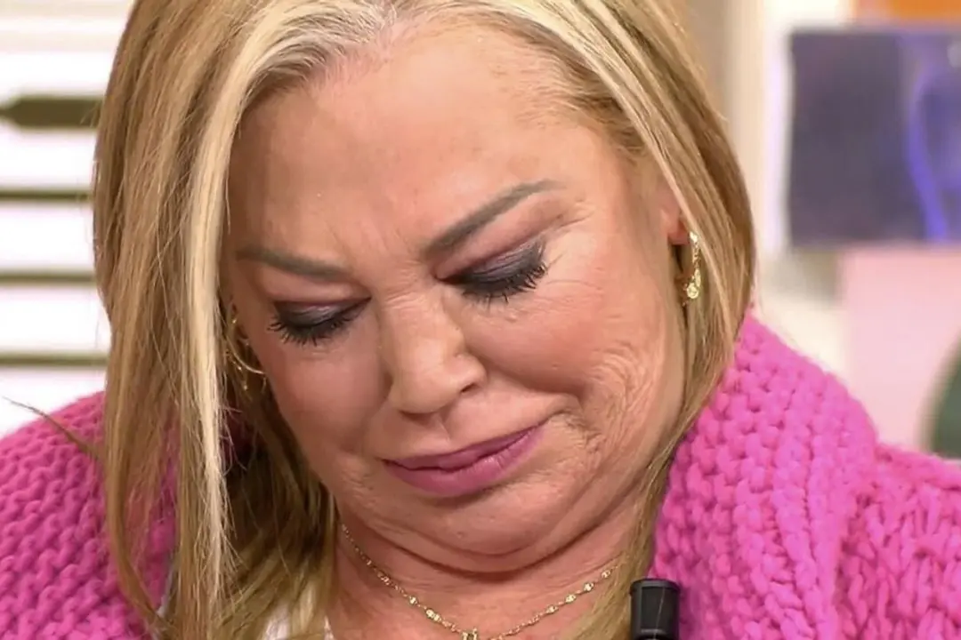 Belén Esteban en un momento de Sálvame en el que no pudo contener las lágrimas / Telecinco