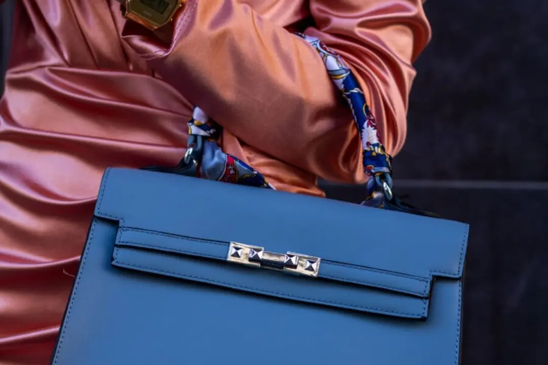 Hay bolsos icónicos que ya son historia propia de la moda / Foto: Pixnio