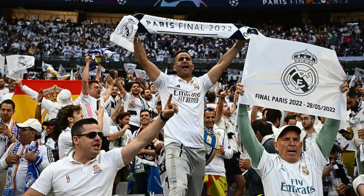 Aficionados del Real Madrid en la final de la Champions 2022 | Fuente: Real Madrid
