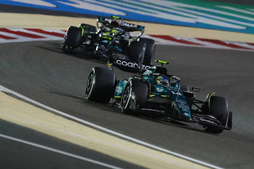 Fernando Alonso y Lewis Hamilton en el Gran Premio de Baréin | Fuente: Getty Images