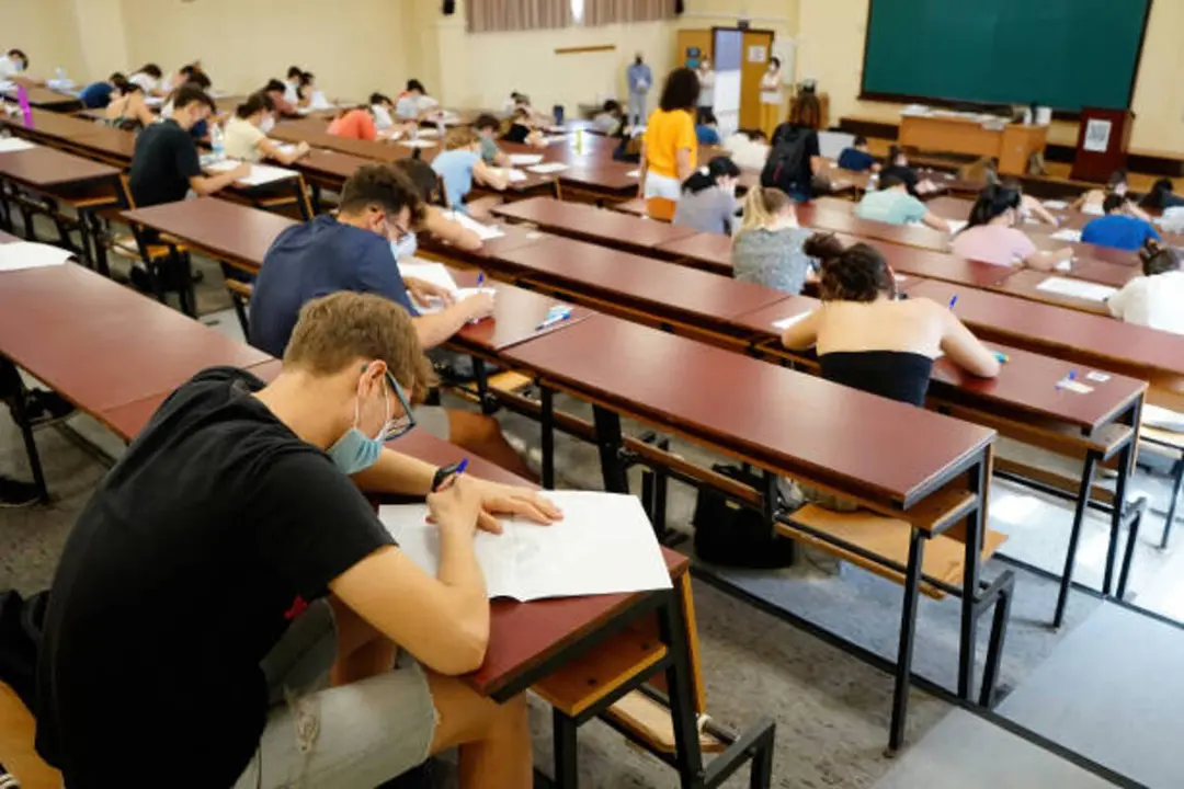 Alumnos durante la Selectividad de 2021 | Fuente: Getty Images
