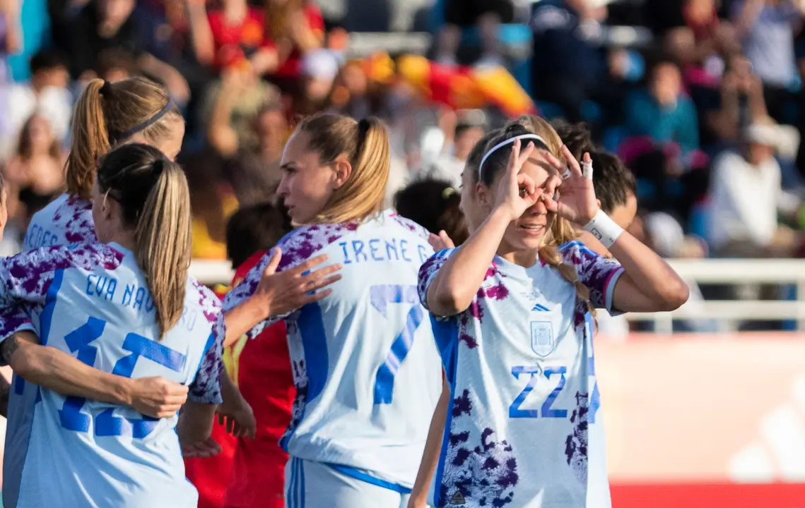 España gana 3-0 a China | Fuente: @SEFutbolFem