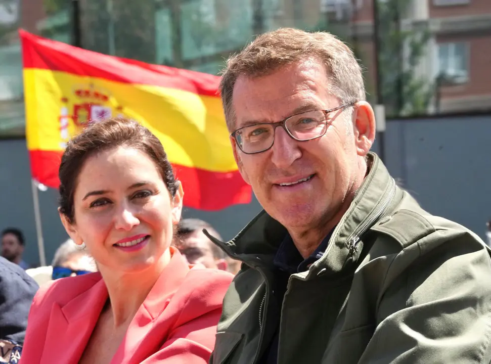 Alberto Núñez Feijóo junto a Isabel Díaz Ayuso / Twitter