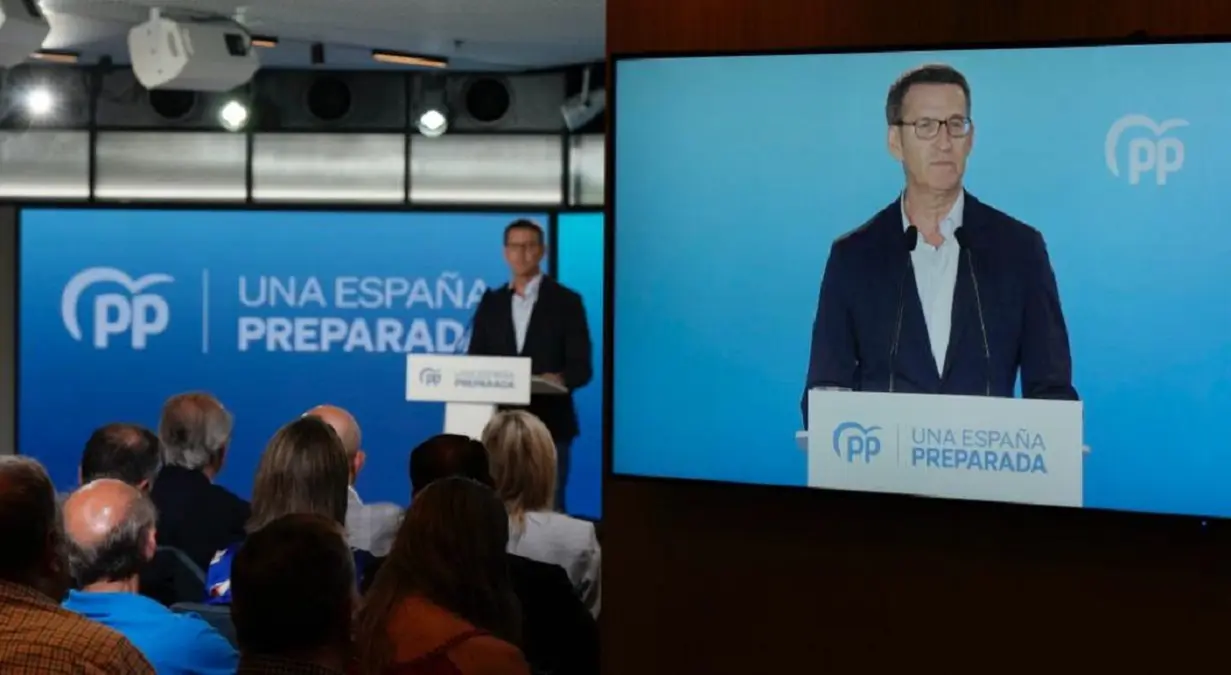 Alberto Núñez Feijóo / Twitter Cuca Gamarra