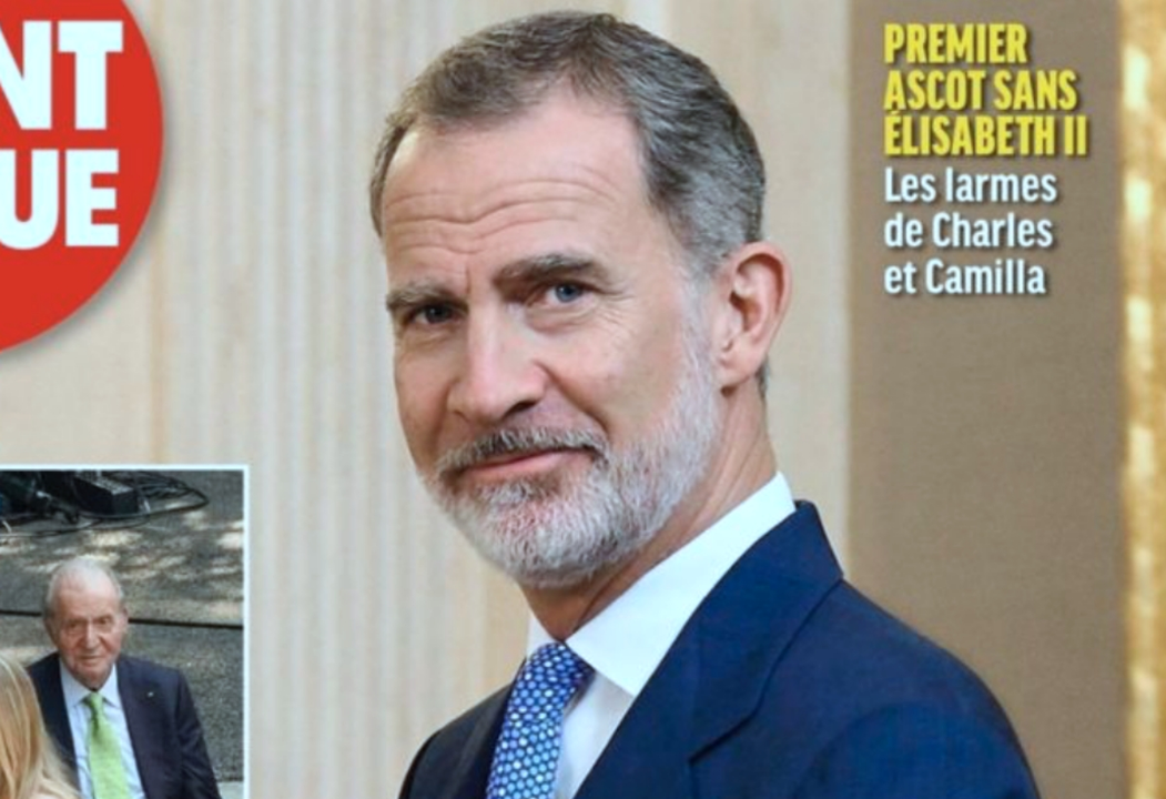 El rey Felipe VI ha protagonizado una portada en Francia donde aseguran que las diferencias con su padre son irreconciliables / Point de Vue
