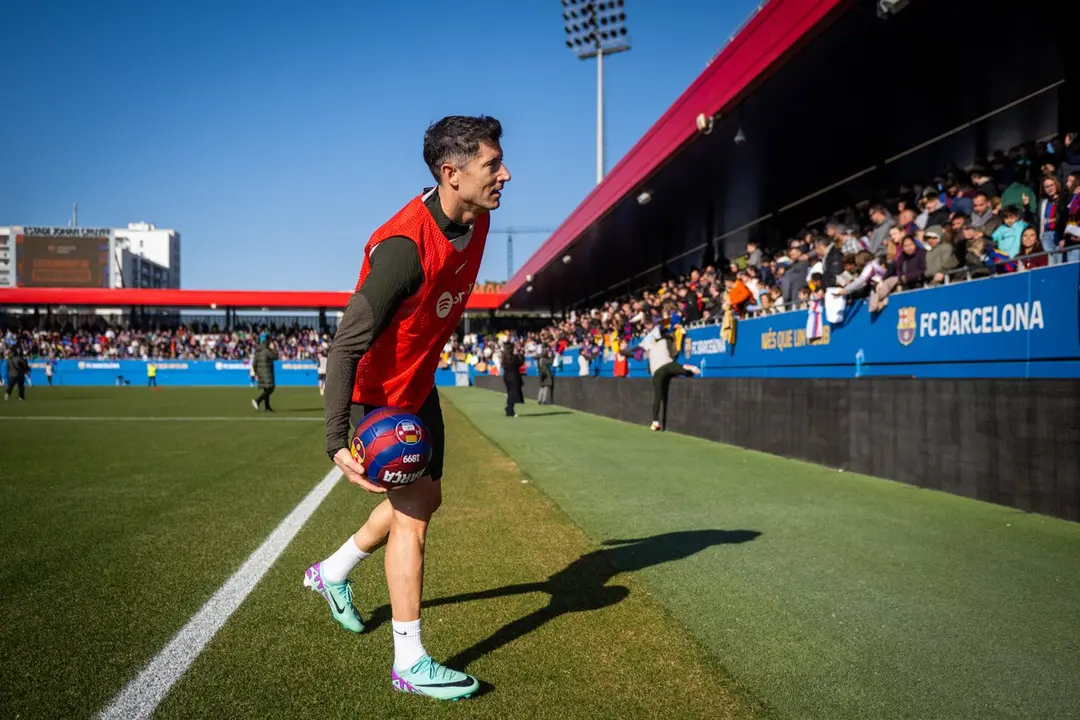 Lewandowski en el entrenamiento a puertas abiertas | Fuente: FC Barcelona