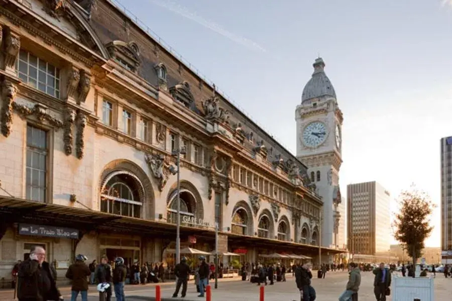 Gare de Lyon / Office de Tourisme