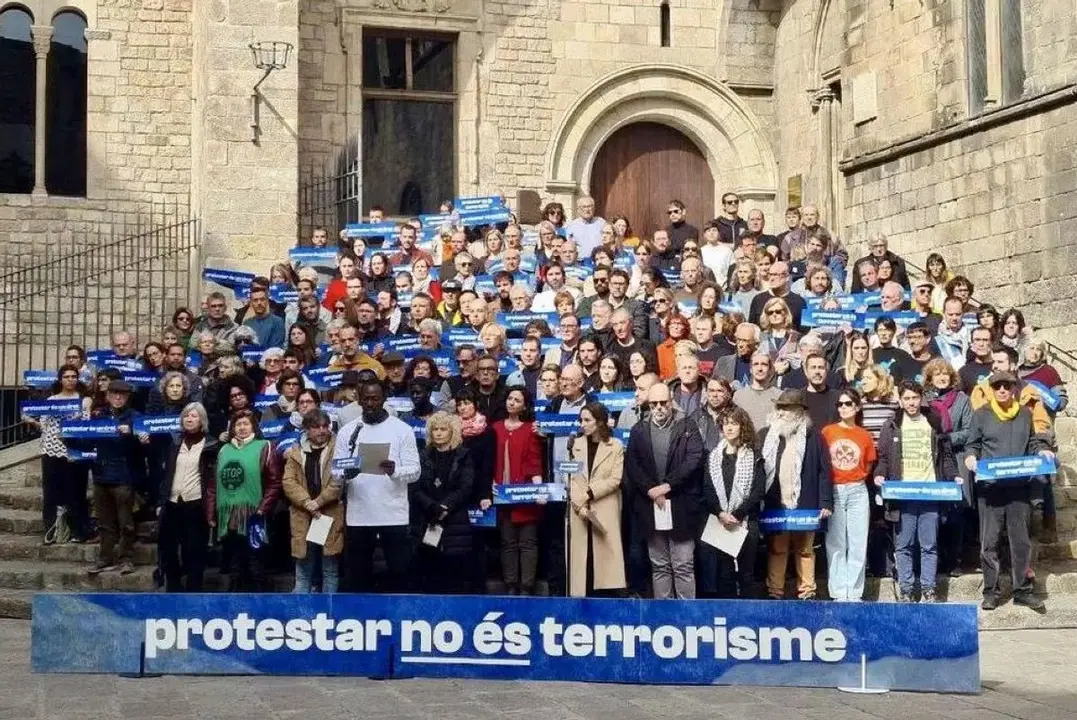 Concentración de los firmantes del manifiesto "protestar no es terrorismo" en Barcelona / Redes sociales