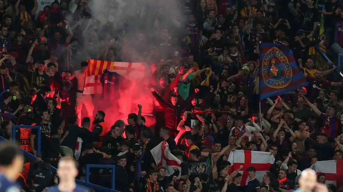 Aficionados del Barça en el Parque de los Príncipes | Fuente: Getty Images