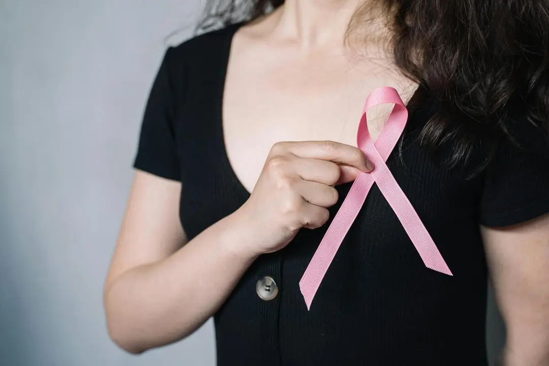 Símbolo internacional del cáncer de mama | Fuente: Pexels