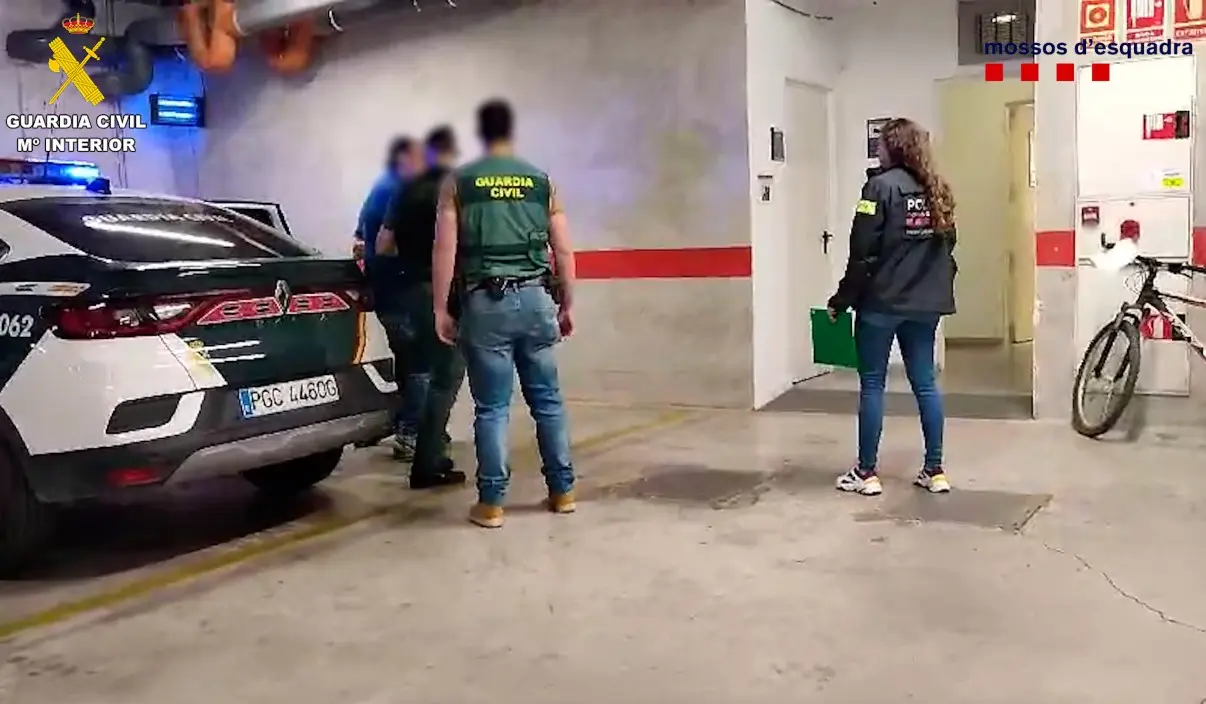 Desmantelada una organización en Cataluña que ha estafado a más de 700 víctimas pidiendo créditos a su nombre