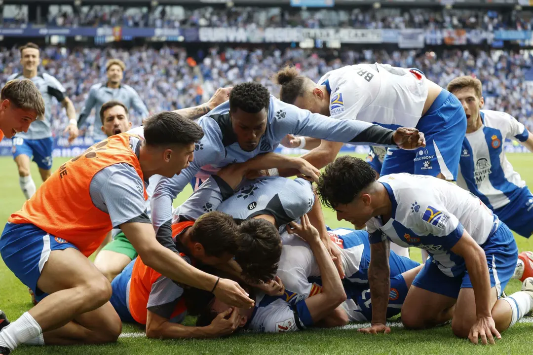 El Espanyol celebra el pase a Primera | Fuente: Espanyol
