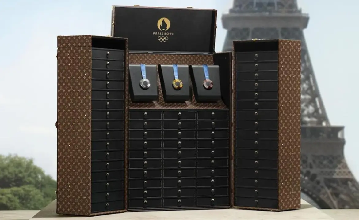 Medallas, baúles y bandejas de Louis Vuitton | Juegos Olímpicos de París 2024