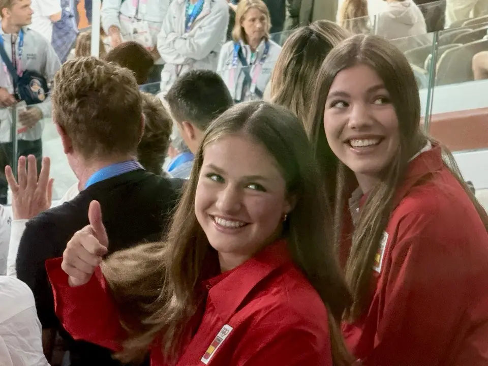 La princesa de Asturias y la infanta Sofía al comienzo del partido de Rafa Nadal y Carlos Alcaraz