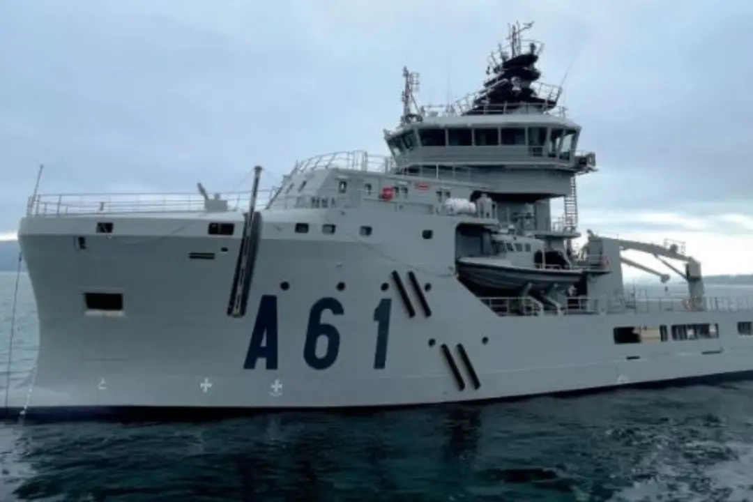 Una de las inversiones, de 24.000.000 euros, se destinará a la adquisición de un buque multipropósito para relevar los buques obsoletos de la Armada. (Foto: MDE).