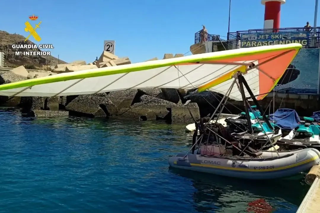 La zodiac utilizaba una superficie para el despegue y amerizaje como campo de vuelo eventual no autorizado por los responsables de dicha superficie. (Fotos: GC).