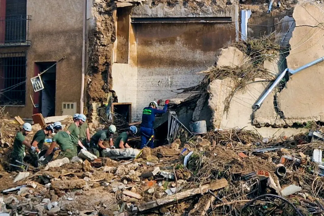 Efectivos de los Ejércitos de Tierra y Aire ya habían desplegado en las zonas afectadas por la DANA. (Foto: Ejército de Tierra).