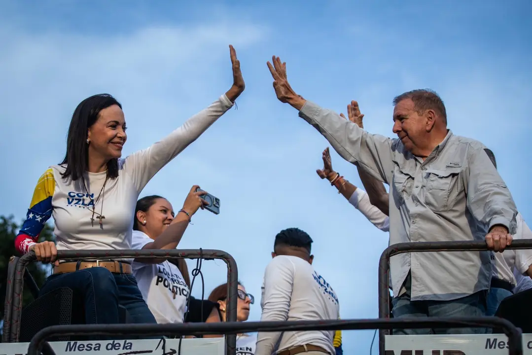 Líderes de la coalición opositora, María Corina Machado y Edmundo González, durante el período de campaña presidencial en Venezuela.