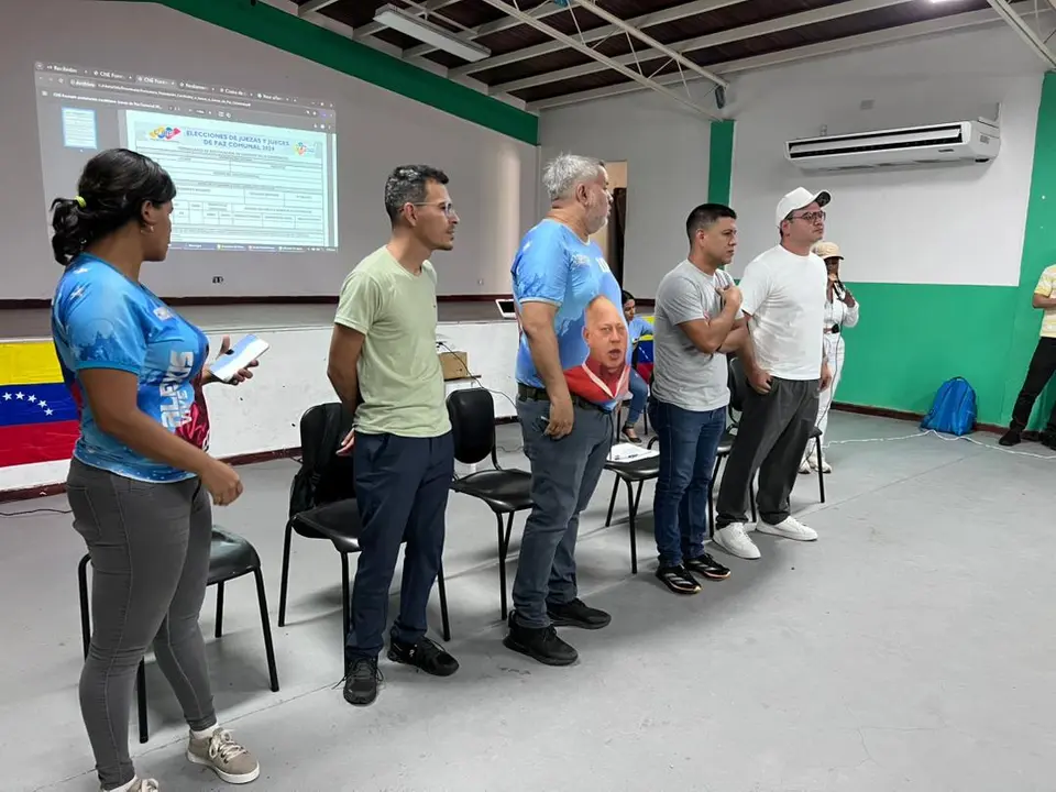 Inicio de postulaciones para aspirantes a ser “jueces de paz” en las próximas elecciones del 15 de diciembre en Venezuela.