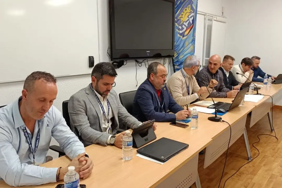 Junto a Serafín Giraldo lideran esta nueva etapa de la UFP Josué Hernández, David Navarro, Fernando Otero, Javier Costa, Carlos Quero, Cristian Juralve y Jesús Rozas. (Foto: ED).