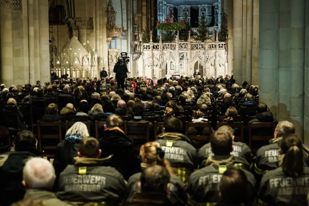 Una vigilia en la catedral de Magdeburgo ha recordado a las víctimas del atentado. (Foto: