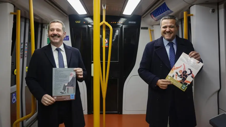 Rodrigo y De Paco Serrano presentan la campaña Libros a la calle. Fuente: comunidad.madrid