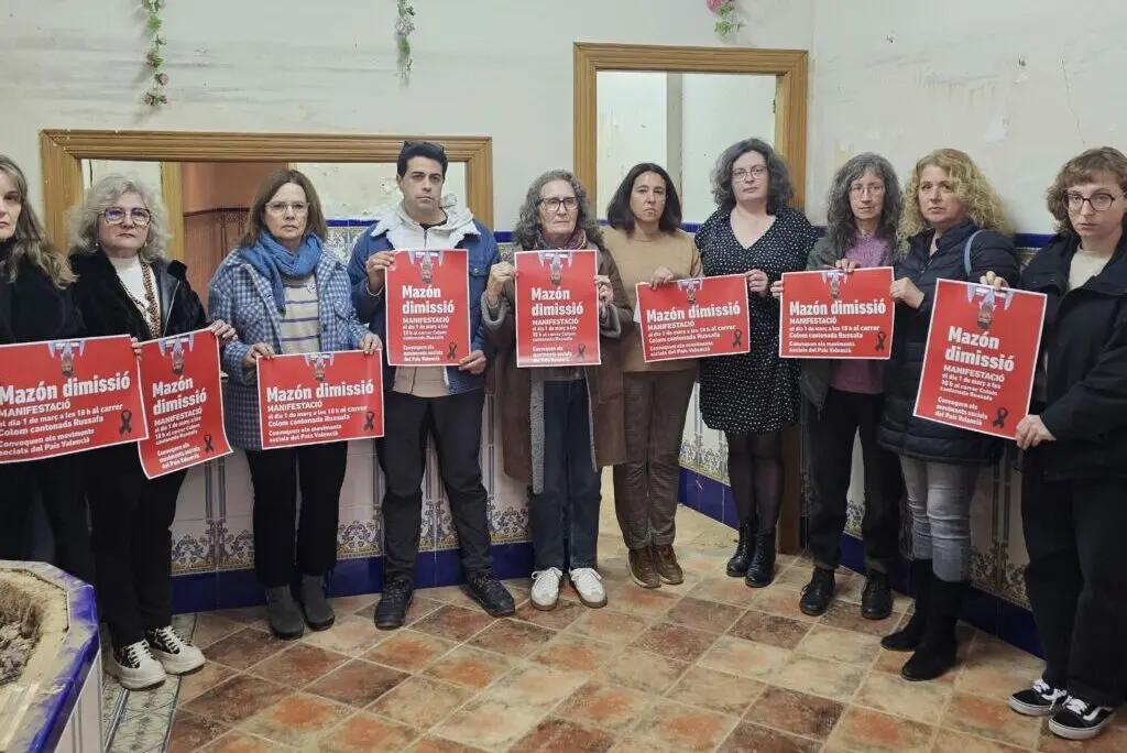 Organizadores de la quinta manifestación para pedir la dimisión de Carlos Mazón. Imagen: Acció Cultural del País Valencià