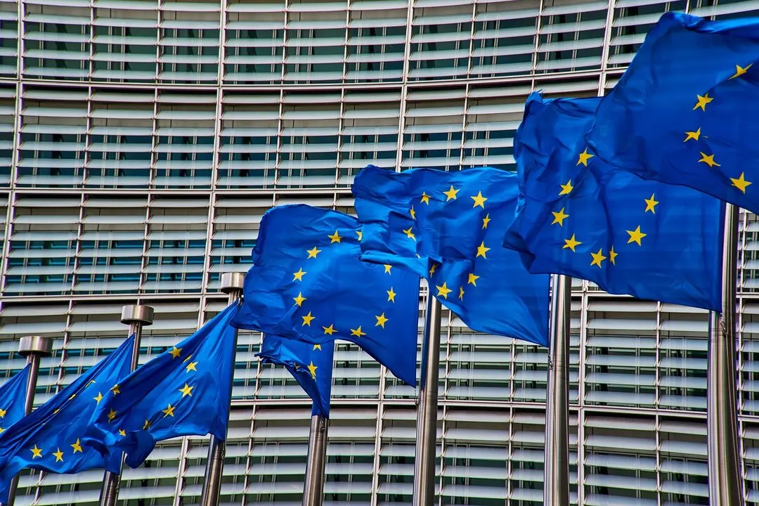 En plena ofensiva comercial del presidente Trump contra la Unión Europea, Bruselas responde con diplomacia: propone eliminar mutuamente los aranceles a productos industriales. vIA pIXABAY