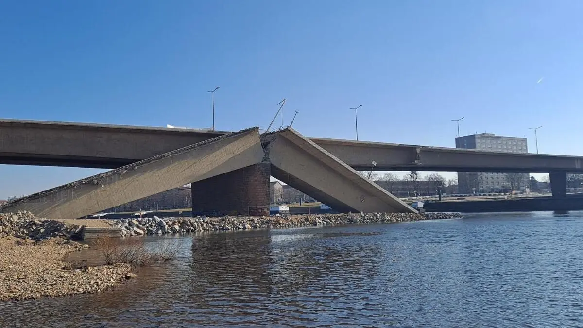 Puente Carola en Dresde Alemania