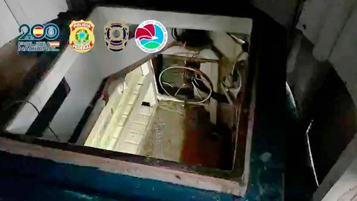Incautan NARCOSUBMARINO